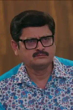 Tiwari and Vibhuti Thrown Out of the Mansion
