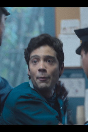 Anabel Stands Up to Her Family for Rafael’s Love