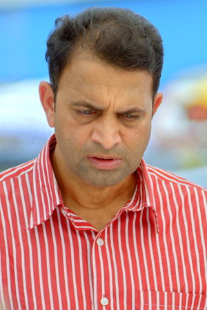 Radha Disowns Pranav