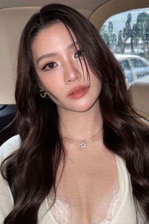 Ginny Natnicha Pratipnatsiri