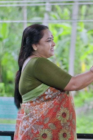 Sujatha Explodes at Ganga