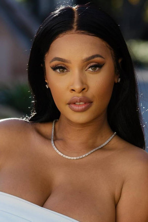 Phoenix Skye Fechter