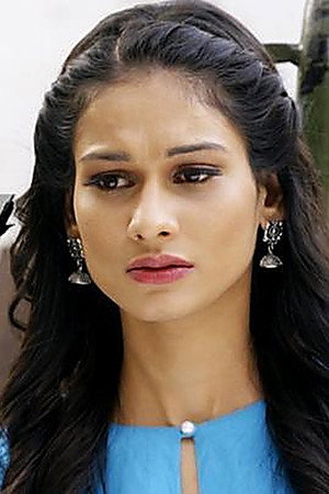 Janhavi Calls Maya To Godown