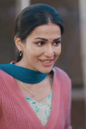 Indu meets Murli's parents