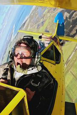Looping Drama, Great White Sharks and the Outback