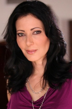 Zoey Holloway