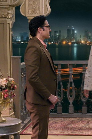 Karan, Gautam Hide Mihir's Secret