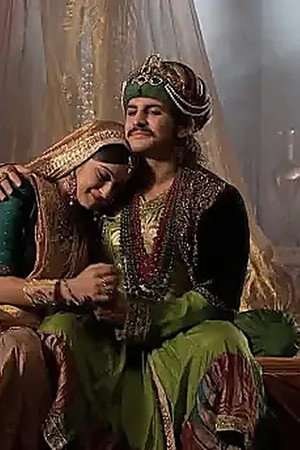 Ruqaiya suffers from a miscarriage