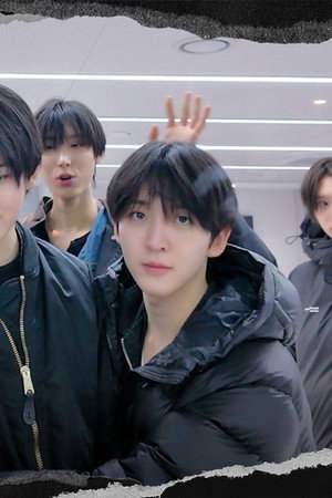 “FAN CONCERT DANCE PRACTICE” Behind