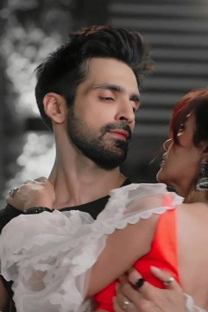 Virat and Amruta come close