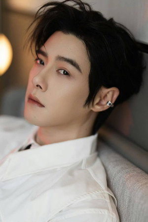 Fang Yilun Fang Yilun