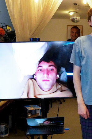 Sleepover with out friend who's 3,300 miles away