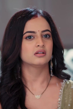 Maya Asks Tapasya to Cut the Jackfruit