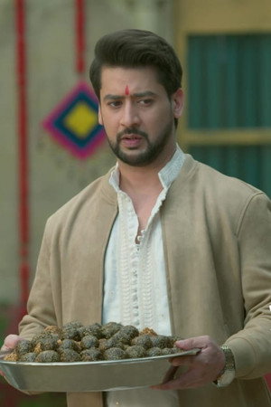 Latika’s Sacrifice For Saavi