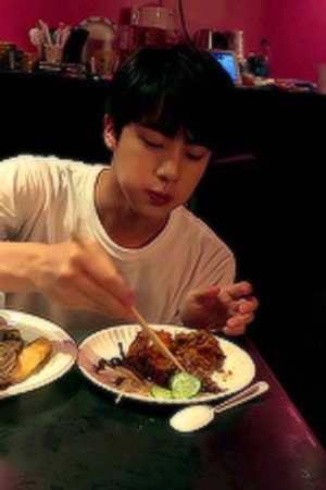 150825 밥 먹는 김석진