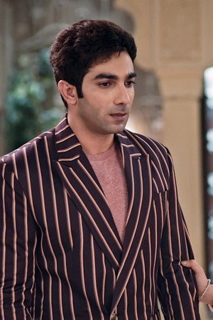 Hrithik's Appeal to Gautam