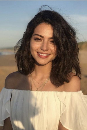 Melisa Aslı Pamuk Melisa Aslı Pamuk