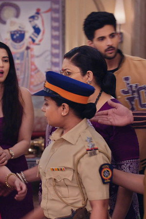 Pari Gets Arrested