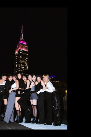 TWICE TV @ Empire State Building Behind the Scenes