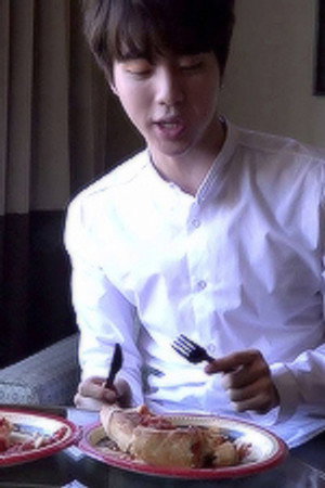 150830 밥 먹는 김석진