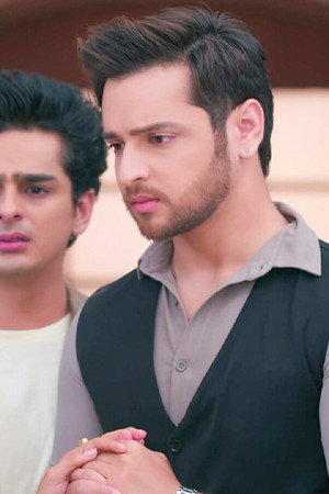 Vasundhara Rebukes Khyati