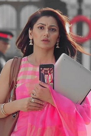 Amruta visits Virat for work