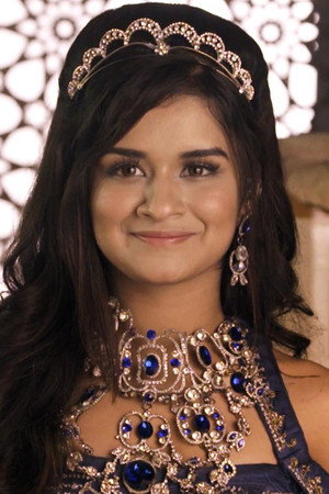 Yasmine Saves Aladdin