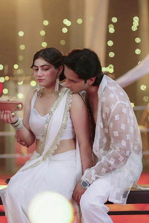 Heer, Nawab's Chemistry Shines