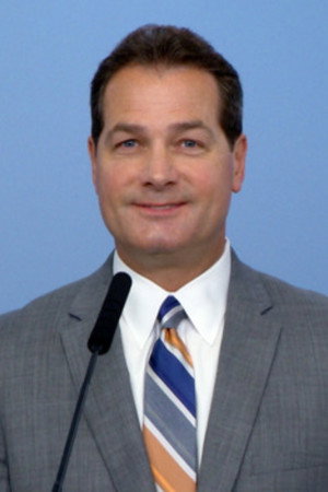Ronald Curzan