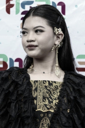 Rhivi Azhar
