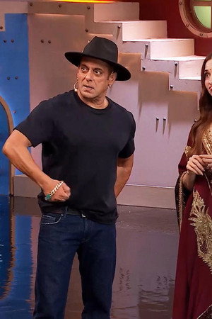 BBHin Day 14: Entertainment, Elimination, Exposé