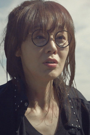 A Mysterious Woman Eun Ji Helps Ji Won