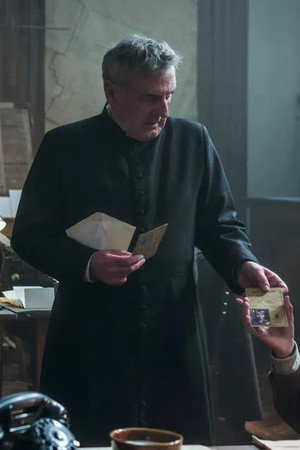 When the Night Falls