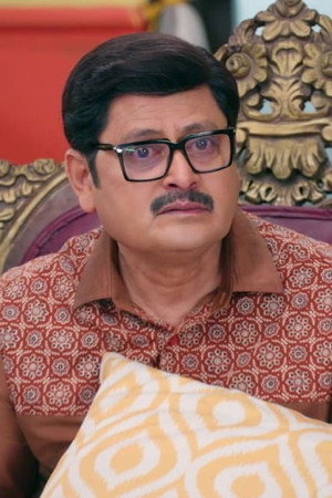 Vibhuti Is Forced to Bite Anita