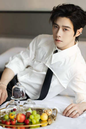 Fang Yilun Fang Yilun