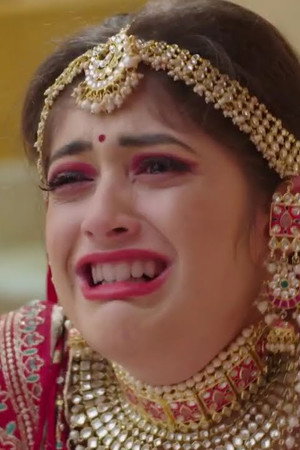 Natasha Arrives at Paakhi and Naksh's Wedding