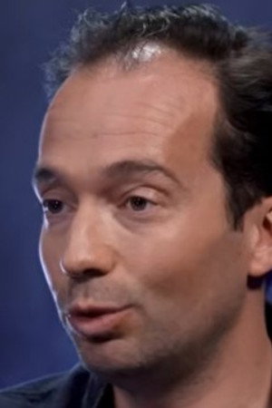 SURGEON: MAGGOTS IN THE BODY, SHELL IN THE RECTUM, SHARK ATTACK... THE CRAZIEST THINGS HE’S SEEN