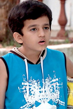 Baalveer And Meher Fall In A Pit
