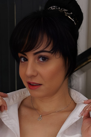 Damaris Damaris