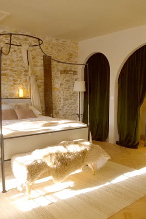 Princess and the Zzzzs: The Hunters Lodge Bedroom