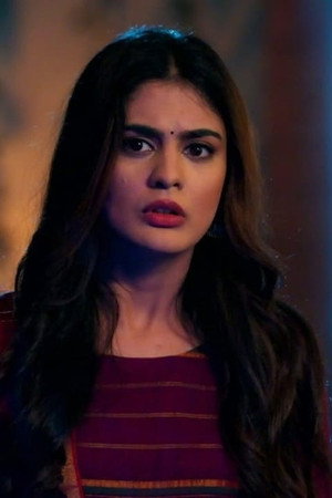 Ishani Looks for Aniket