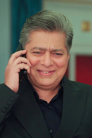 Sunil Supports Aarambhi's Career