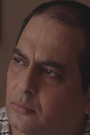 Aarti wants to see Karishma