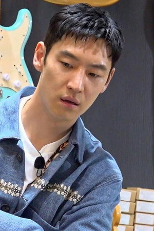 Lee Je Hoon and Pyo Ye Jin