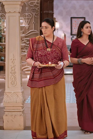 Tulsi Gets Noina Home