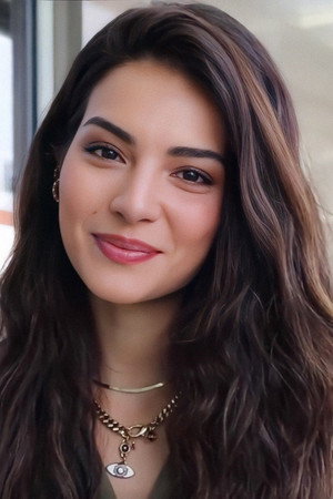 Melisa Aslı Pamuk Melisa Aslı Pamuk