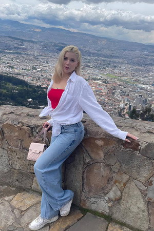 Angelique Lapiedra Angelique Lapiedra