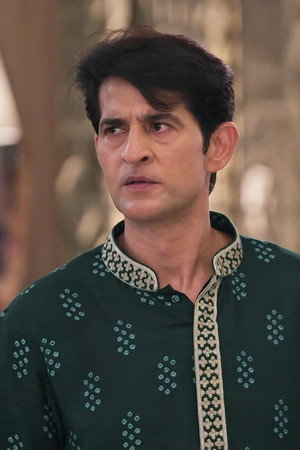 Karan, Gautam's Rivalry Stuns Tulsi