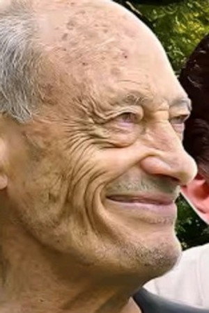 HE LIVES IN A 100% SELF-SUFFICIENT HOUSE AND HASN'T PAID A SINGLE BILL IN 40 YEARS