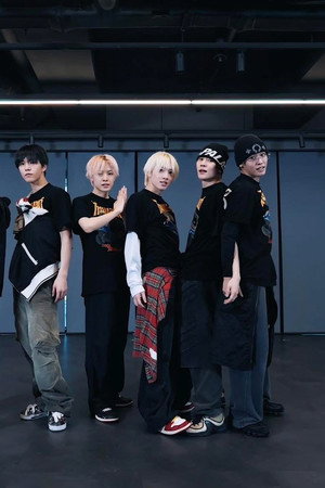 'Sticky' Dance Practice